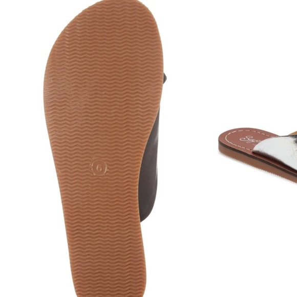 (NEW) Black Leather Sechelles ✨moonlight slides✨ - Picture 6 of 6